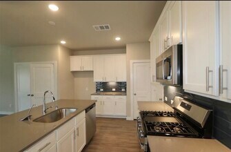 21663 Sandy Dune Dr in Cypress, TX - Building Photo - Building Photo