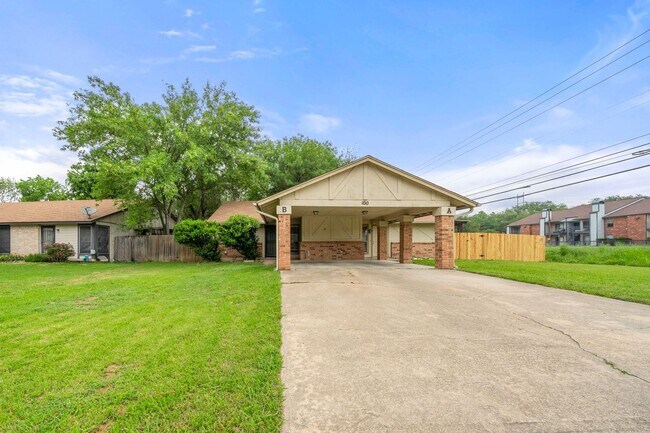100 Meteor Dr in Austin, TX - Building Photo - Building Photo