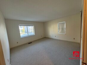 142 North Beacon St, Unit A1 in Boston, MA - Building Photo - Building Photo