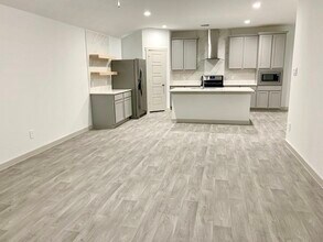 2824 Gunnersbury Dr in Houston, TX - Building Photo - Building Photo