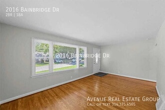 2016 Bainbridge Dr in St. Louis, MO - Building Photo - Building Photo