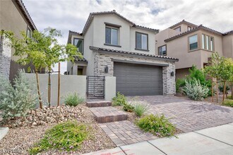 11683 Desert Hollow Avenue in Las Vegas, NV - Building Photo - Building Photo