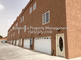 3896 N Butler Ave in Farmington, NM - Building Photo