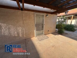 280 N Sunflower Dr in Saint George, UT - Building Photo - Building Photo