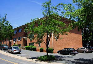 Shamrock Gardens in Charlottesville, VA - Building Photo