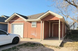 110 82nd St in Lubbock, TX - Building Photo