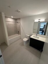 20520 NW 20th Ct, Unit A8 in Miami Gardens, FL - Building Photo - Building Photo