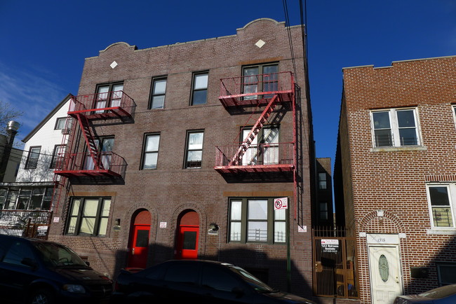 1309 Thieriot Ave in Bronx, NY - Building Photo - Building Photo