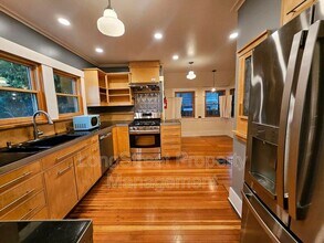 636 N Shaver St in Portland, OR - Building Photo - Building Photo