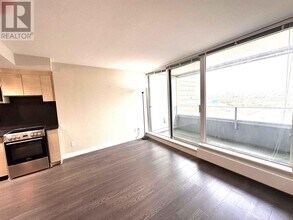 489-489 Interurban Wy in Vancouver, BC - Building Photo - Building Photo
