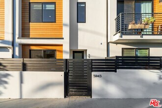 5943 Pickford St in Los Angeles, CA - Building Photo - Building Photo