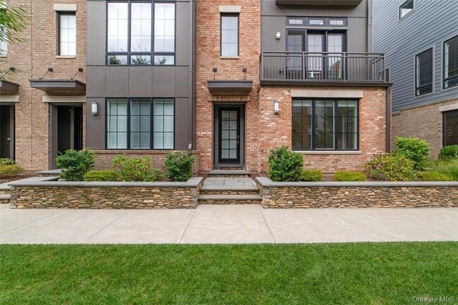 210 Legend Dr in Sleepy Hollow, NY - Building Photo - Building Photo