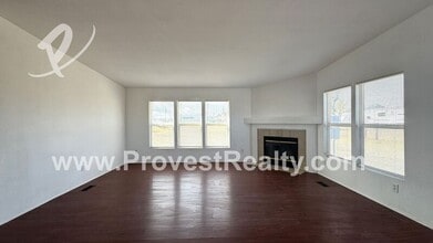 12995 Aster Rd in Victorville, CA - Building Photo - Building Photo