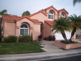 1446 Portofino Dr in Vista, CA - Foto de edificio