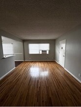 4706 Vantage Ave, Unit 3 in Los Angeles, CA - Foto de edificio - Building Photo