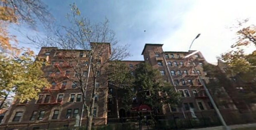 8511 Lefferts Blvd in Kew Gardens, NY - Building Photo