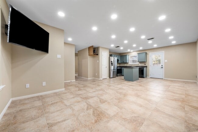 property at 4106 Falling Trace Ln