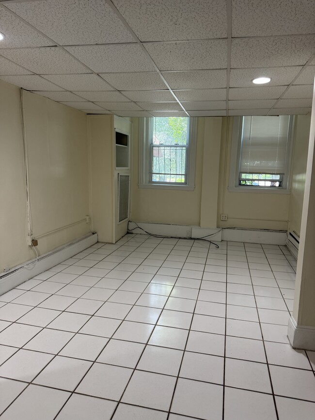 382 Riverway, Unit 3 in Boston, MA - Building Photo - Building Photo