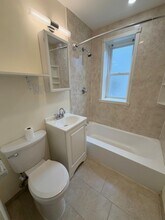 104 Trowbridge St, Unit 5 in Cambridge, MA - Building Photo - Building Photo