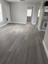 2850 NW 14th St in Fort Lauderdale, FL - Building Photo