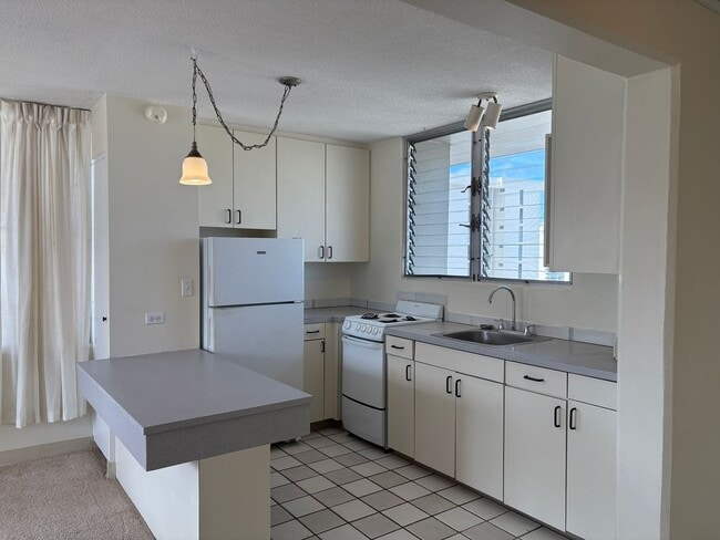 property at 2648 Kuilei St