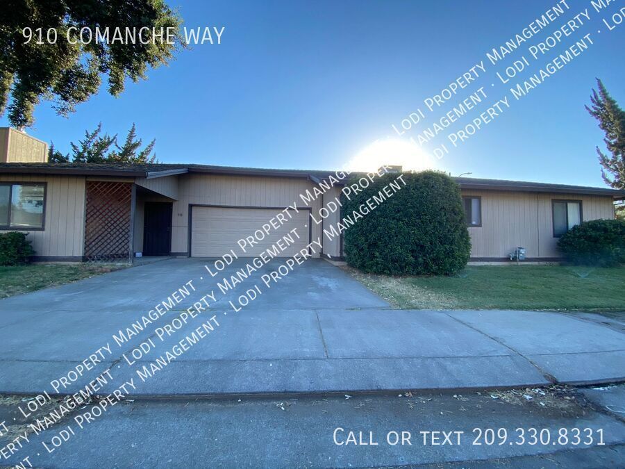 910 Comanche Way in Lodi, CA - Building Photo