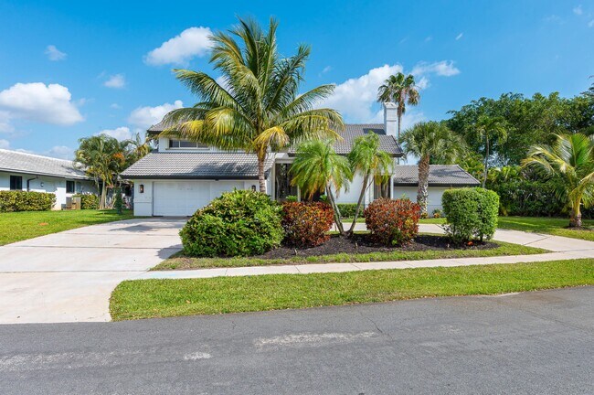 3138 Lakeview Dr in Delray Beach, FL - Foto de edificio - Building Photo