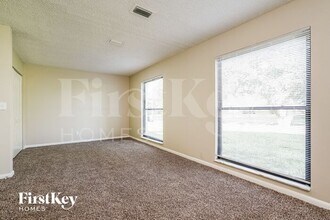 1032 Ridgeway Dr in North Fort Myers, FL - Building Photo - Building Photo