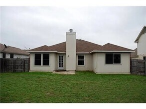 609 Ranchero Rd in Leander, TX - Building Photo - Building Photo