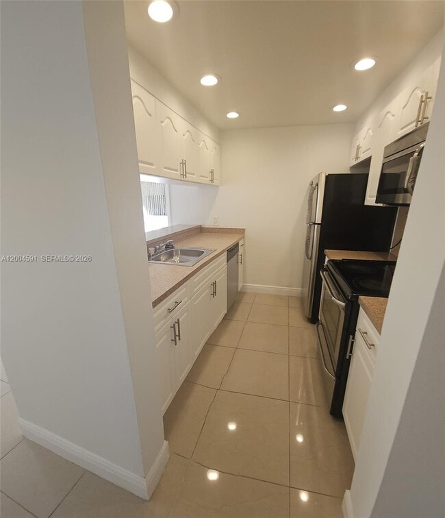 property at 8160 Geneva Ct