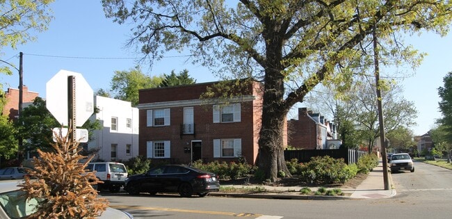 3333 Stuart Ave, Unit 2