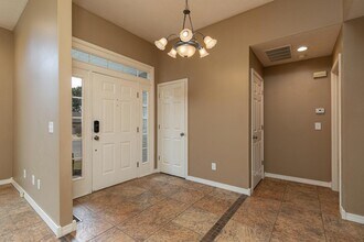 5095 S Wanda Gray Ave in Springfield, MO - Building Photo - Building Photo