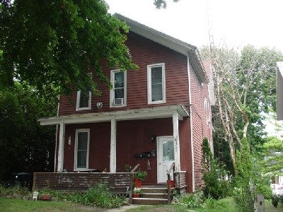 388 Third St in Manistee, MI - Building Photo