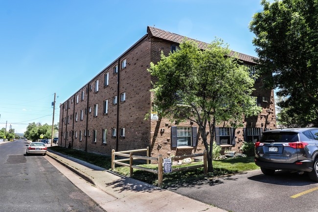 The Hill Apartments in Denver, CO - Foto de edificio - Building Photo