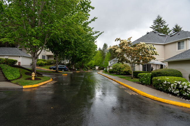 Essex Park in Redmond, WA - Building Photo - Building Photo