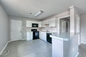 202 W K St in North Little Rock, AR - Building Photo - Building Photo