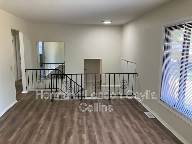 1310 Leisure Dr in Florissant, MO - Building Photo - Building Photo