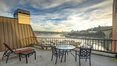 St. James Tower in Seattle, WA - Building Photo - Building Photo