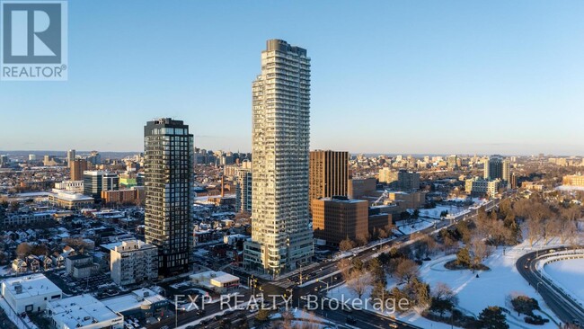 805-805 Carling Ave