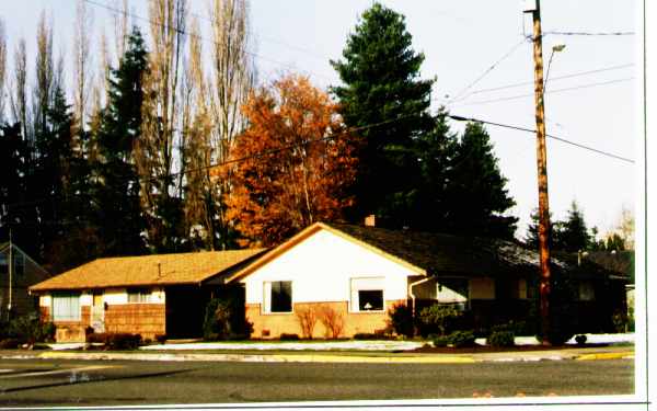 1035 Alder Ave in Marysville, WA - Building Photo