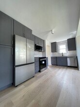 2446 Bacon Ave in Berkley, MI - Building Photo - Building Photo