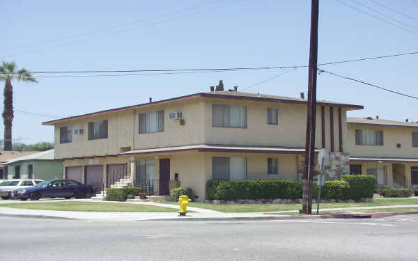 3609 Beechwood Ave in Lynwood, CA - Foto de edificio