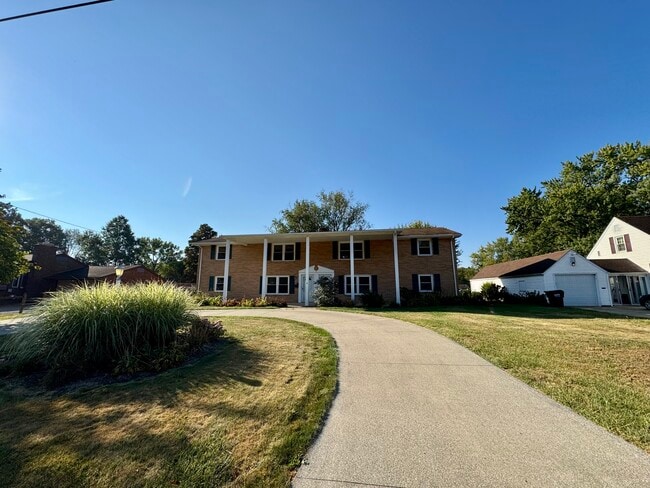 property at 4648 13th St NW