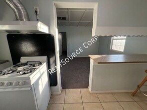 1040-1042 Flora St in Barstow, CA - Building Photo - Building Photo