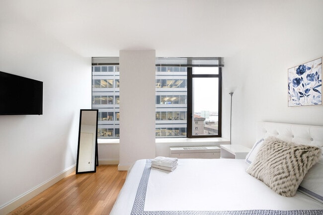 126 Pearl St in New York, NY - Building Photo - Building Photo