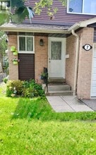 7 New Havens Way in Markham, ON - Building Photo - Building Photo
