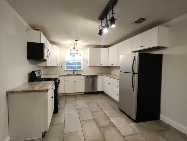 5231 Balkin St in Houston, TX - Building Photo - Building Photo