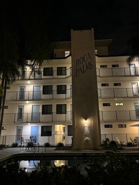 Boca Palms Apartments in Boca Raton, FL - Foto de edificio