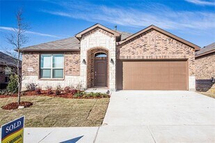 1121 Ferncliff Dr in Fort Worth, TX - Building Photo