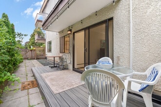 2040 Cornwall Ave in Vancouver, BC - Building Photo - Building Photo